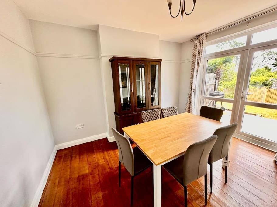 5 Bed Property In Se12 Londra Dış mekan fotoğraf