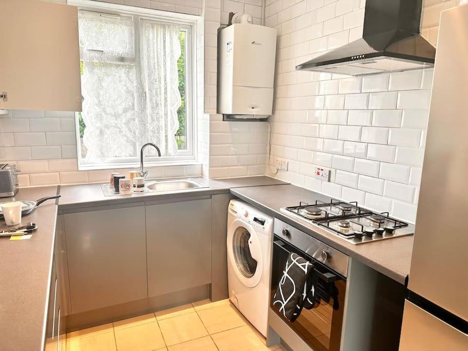 5 Bed Property In Se12 Londra Dış mekan fotoğraf